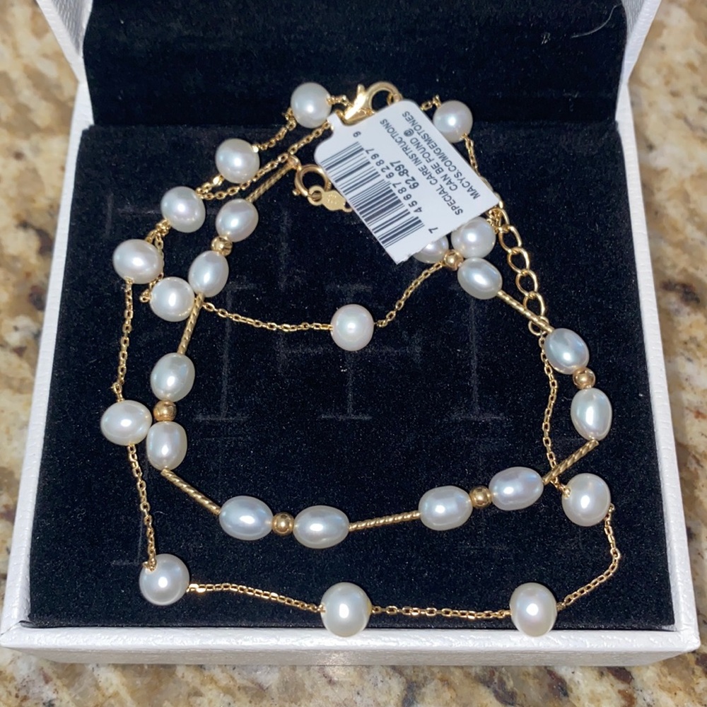 NWT Bridge cultured pearl set bracelet & necklace